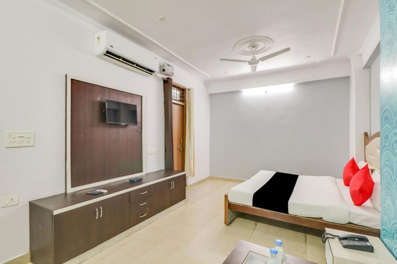 Super Oyo Capital O Heritage House Colonelganj Exterior photo